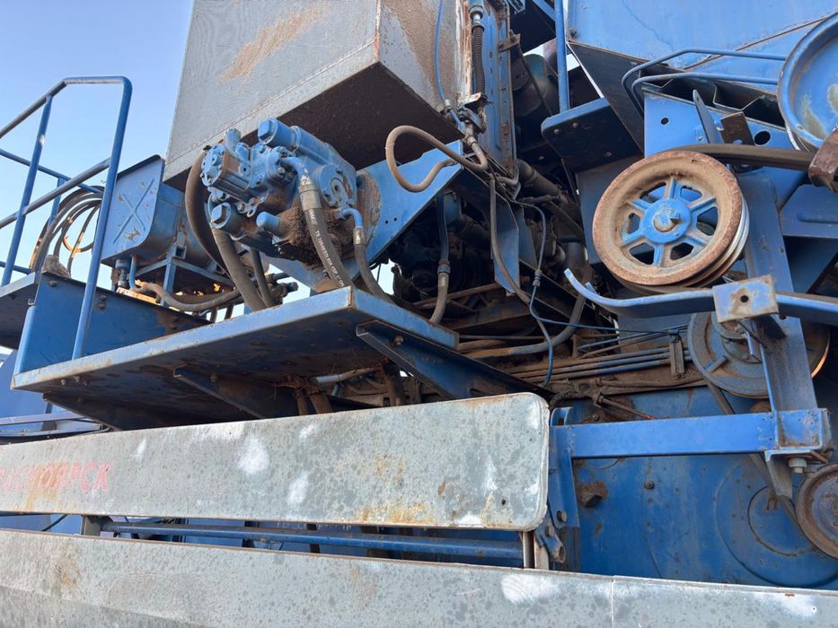 Продается комбайн в отличном состряни