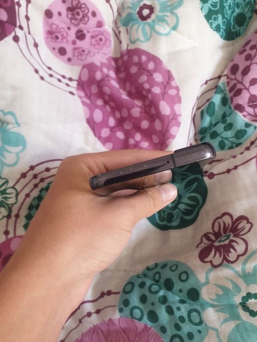 S 22 256гб не ловит сети