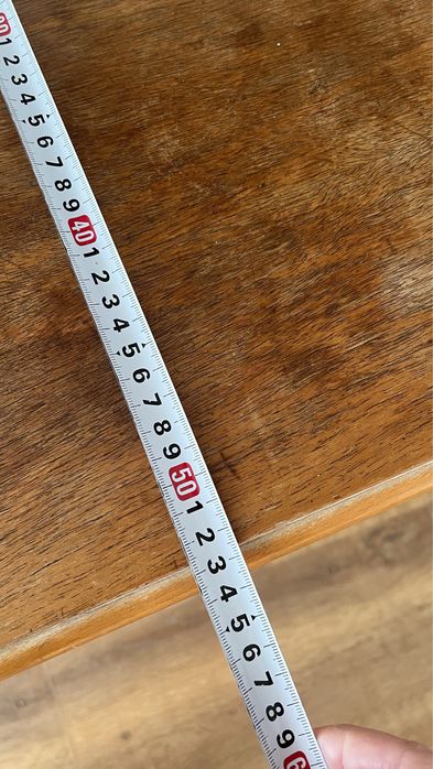 Продам стол 55 см высота . Самовывоз