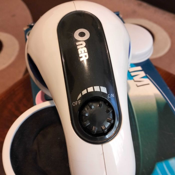 Aparat de masaj ONER Shark