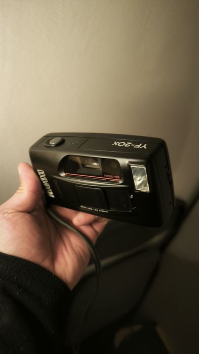 Aparate Ricoh point and shoot