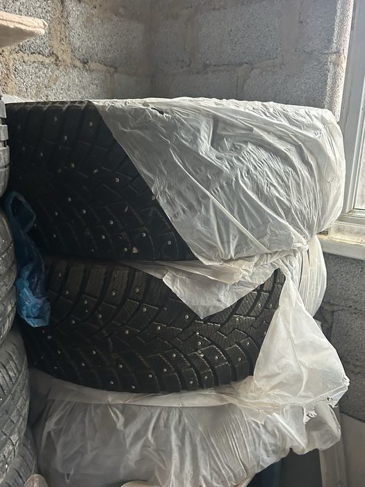 Зимный шины 275/50/21