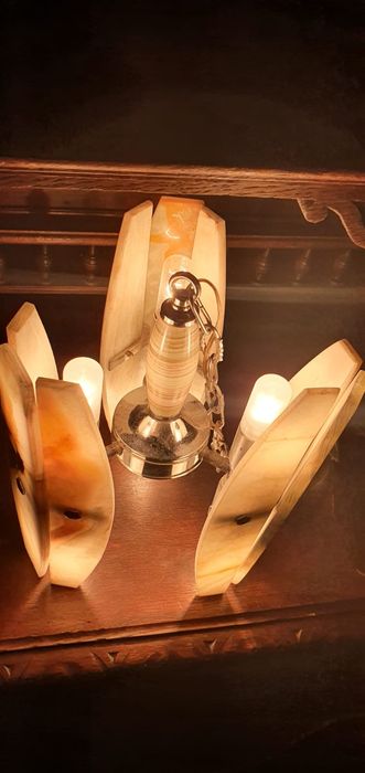 Lustra art deco reală din onix si crom