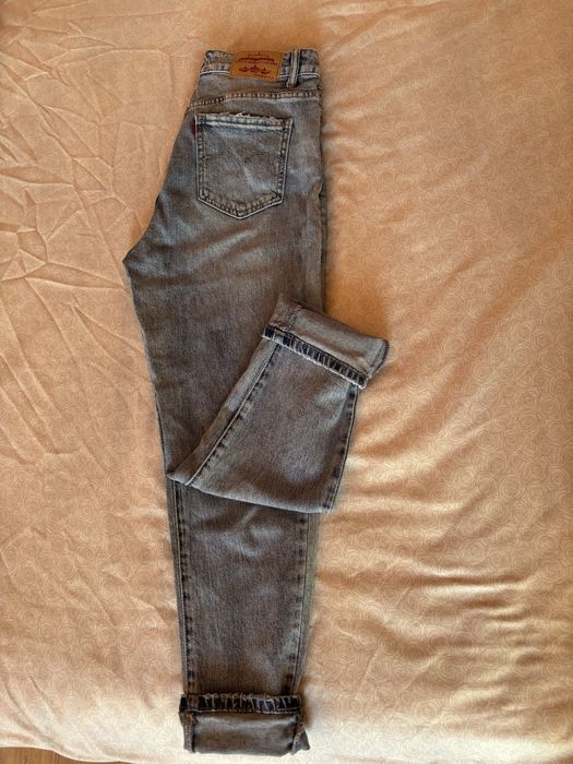 Дамски дънки М размер.