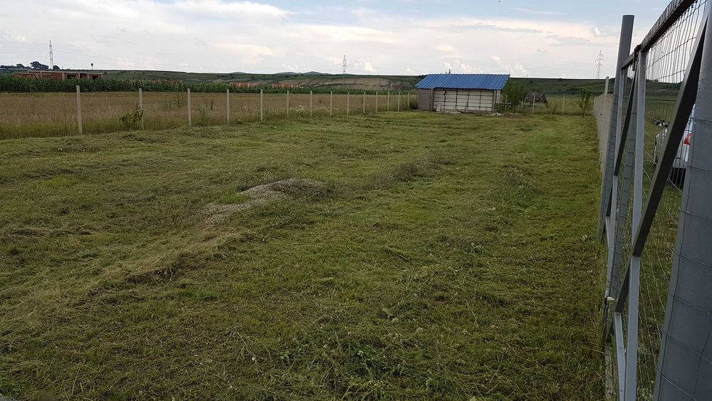 Teren intravilan de 700mp pt. investitie/constructie in M. Viteazul