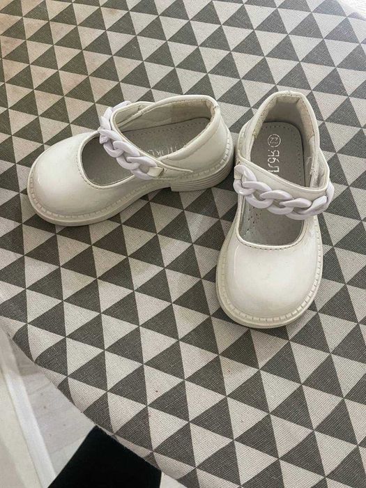 Сандалики для садика