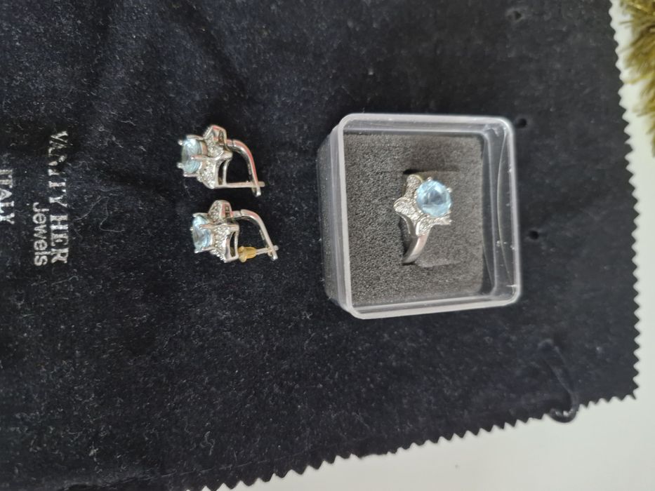 Набор серебро (серьги и кольцо)