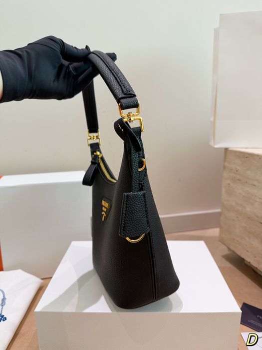 сумки от Prada люкс качество
