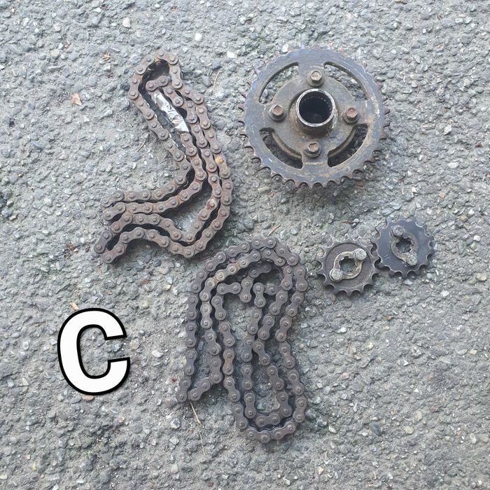 Un pinion Mare + 2 Pinioane Mici + 2 Lanțuri pt Atv 125cc 107cc 110cc