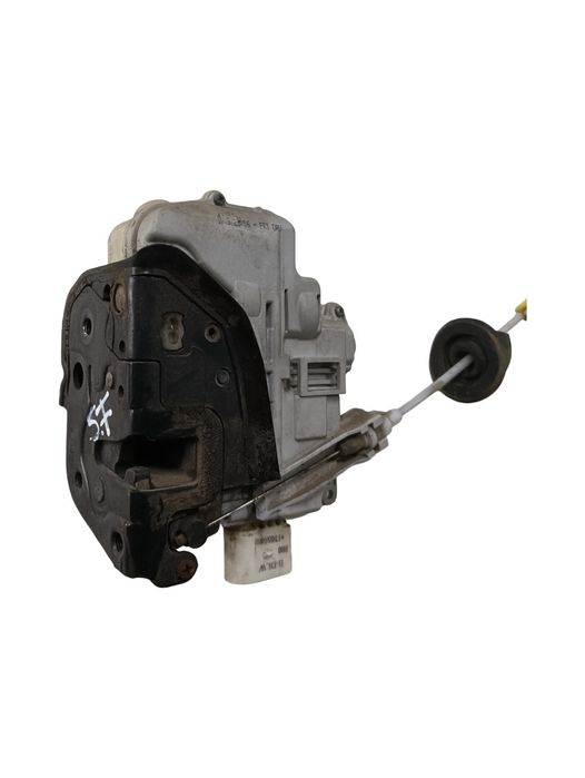 Broasca Usa Stanga Fata Audi A3 Ii 8P1 2003 - 2013