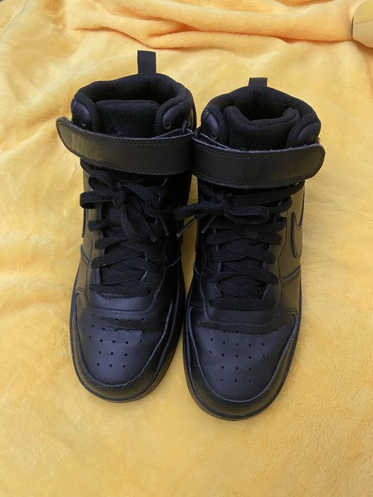 adidasi nike negrii