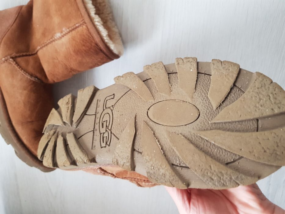 Ghete scurte UGG nr. 37