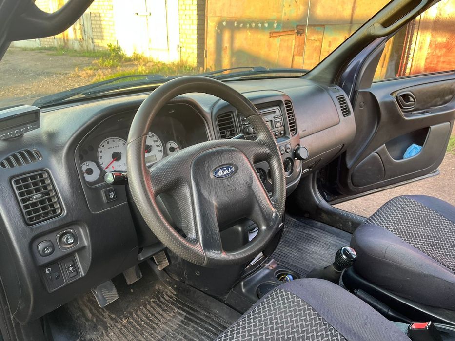 Продам форд маверик