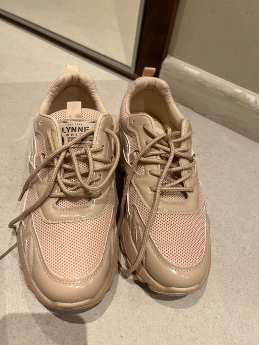 Кецове Lynne чисто нови