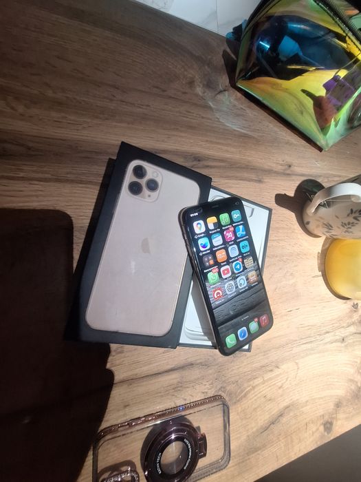 Продам iPhone 11 Pro