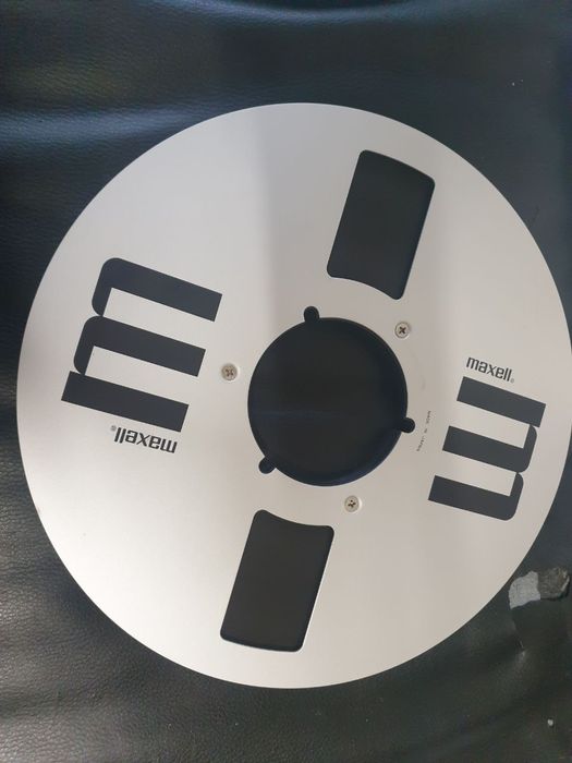 Метални магнетофонни ролки 26,5см 10,5" Maxell В перфектно