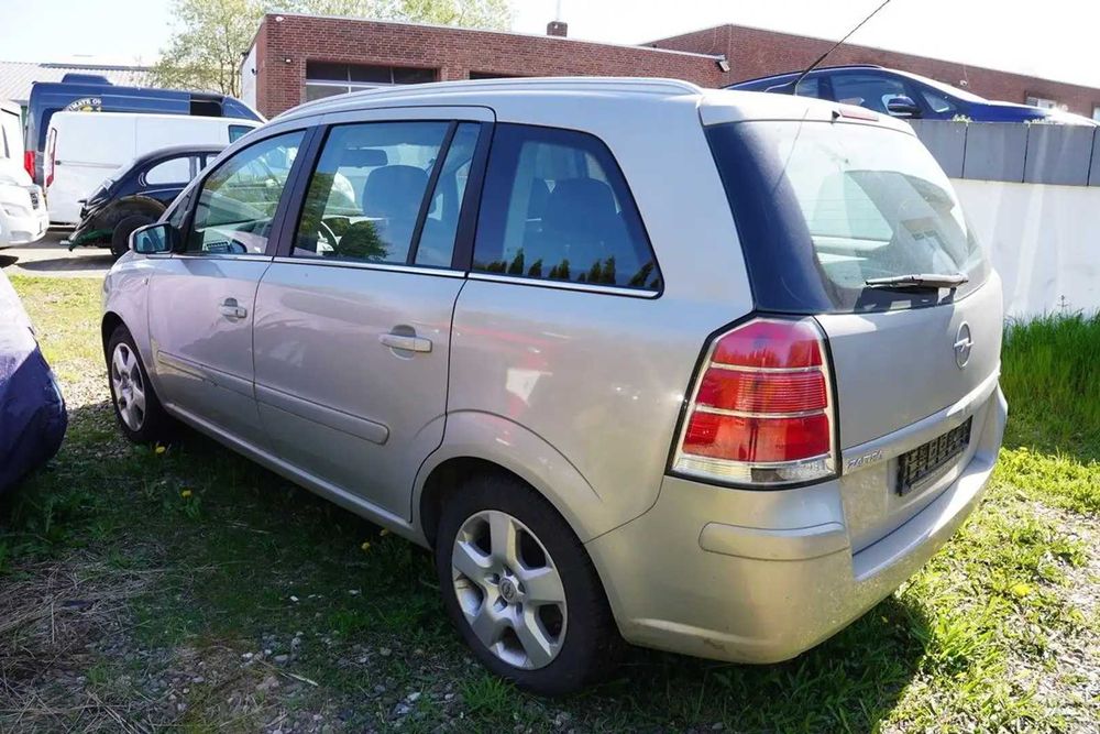 На Части Opel Zafira B 1.6i Z16XEP 105к.с. 2006г.