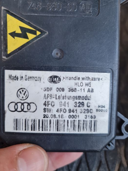 Vând modul far golf 5 + partea dreapta