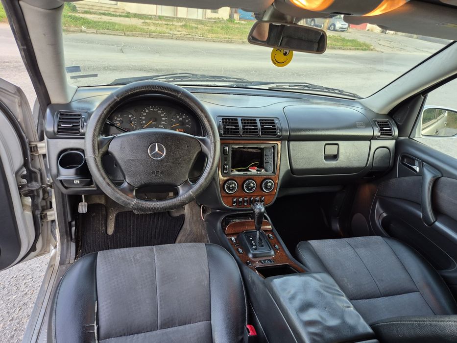 Мерцедес МЛ 270cdi W163 на части Mercedes ML 2.7 W163 Automat