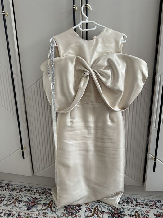 Платье казахстанского дизайнера