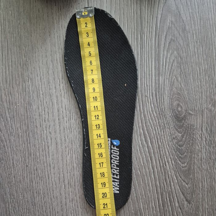 Adidasi Skechers marimea 32.