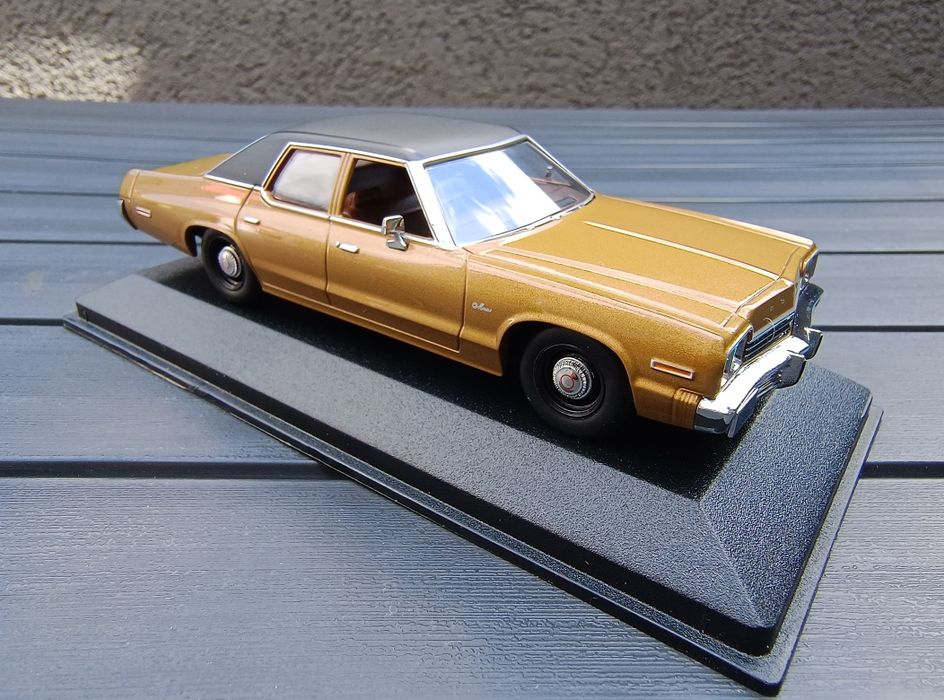 Dodge Monaco 1:43 Minichamps