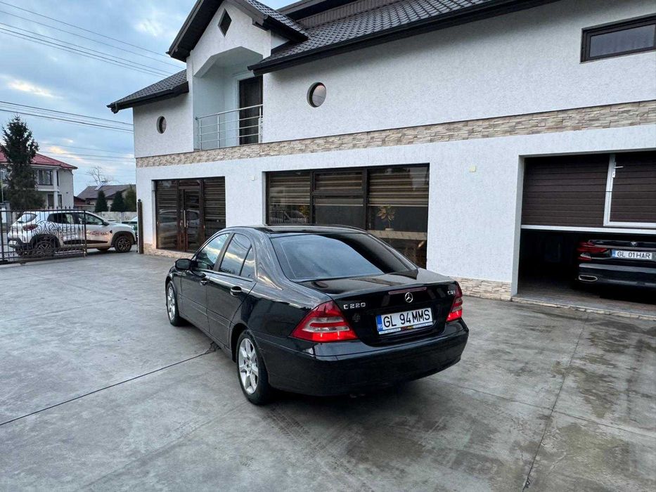 MERCEDES-BENZ C-Class 2005 — imagine 4
