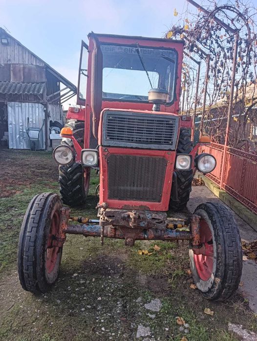 Vand Tractor U650 si Plug