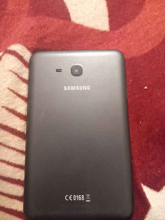 Vând tableta Samsung în stare buna