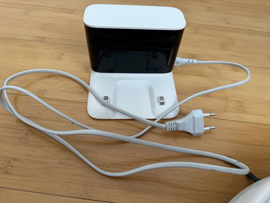 Робот пылесос продам