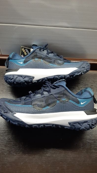 Кроссовки брендовые