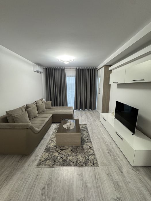 Inchiriez apartament cu 2 camere, complex Avanera