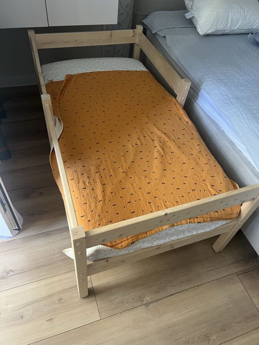 Продам детскую кровать б/у 140/70