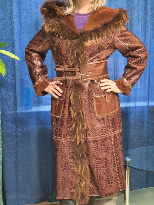 Польто зимнее,Дубленка