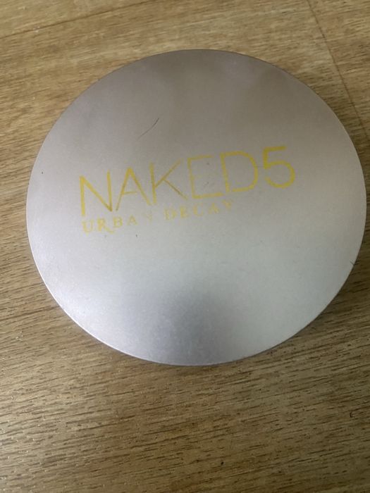 Пудра + помады 4 шт