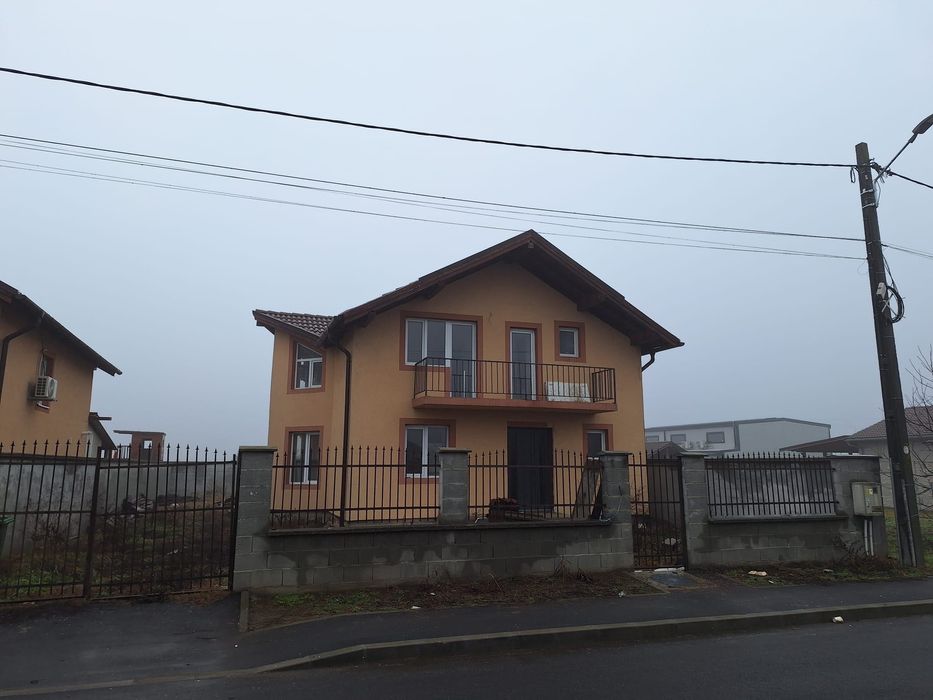 Casă P+M semifinisată, 140 mp, teren 500 mp Sântandrei, str. Nordului