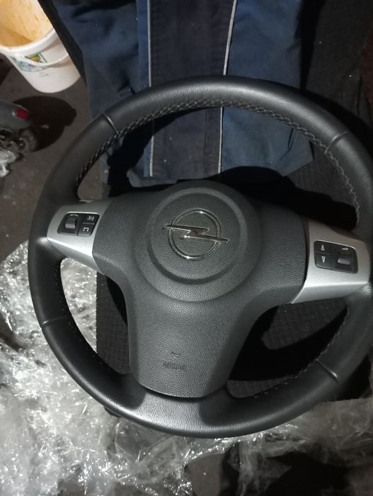 Volan Opel corsa D 2011