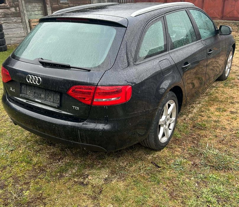 AUDI A4 2011 — imagine 8