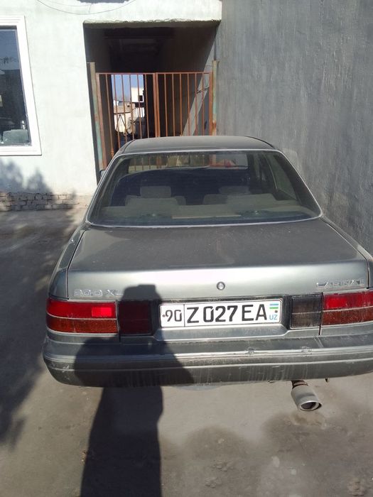 Toyota carina sotilodi