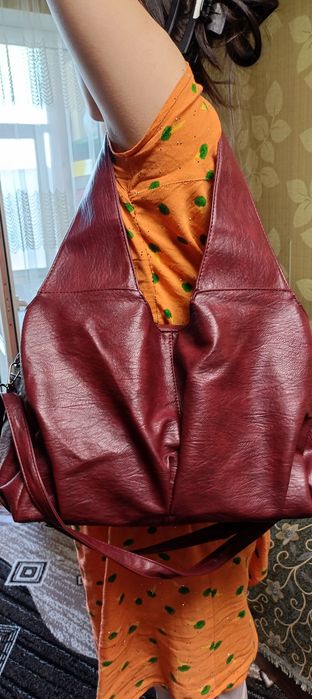 Женская бордовая сумка