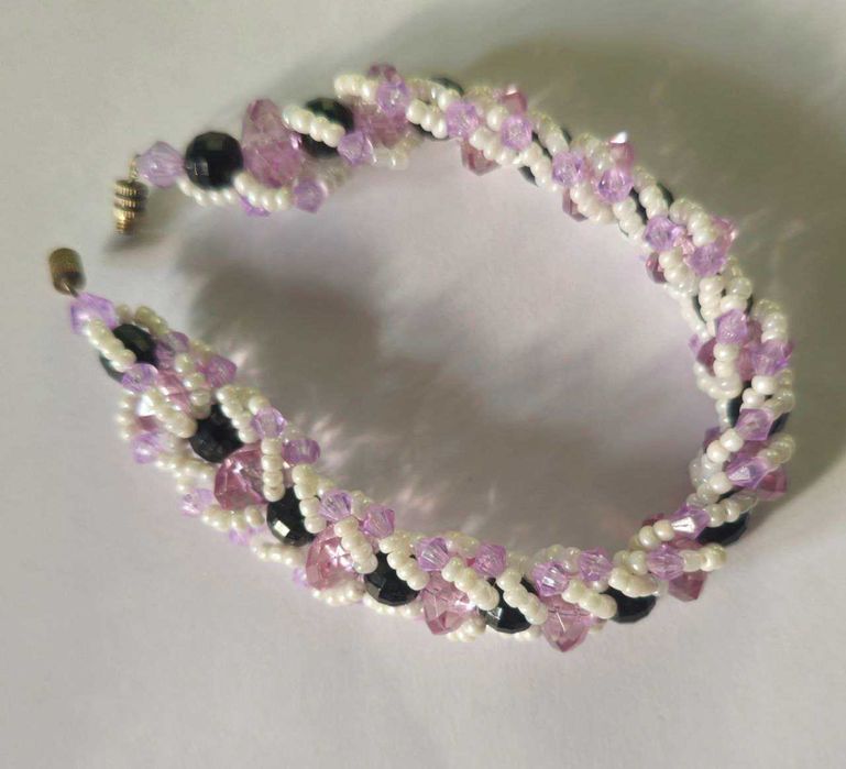 Браслет из бисера.