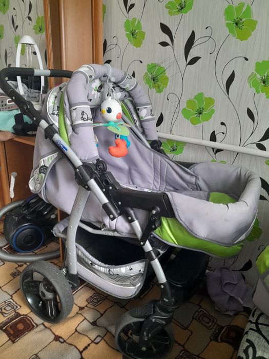 Продам детскую каляску.