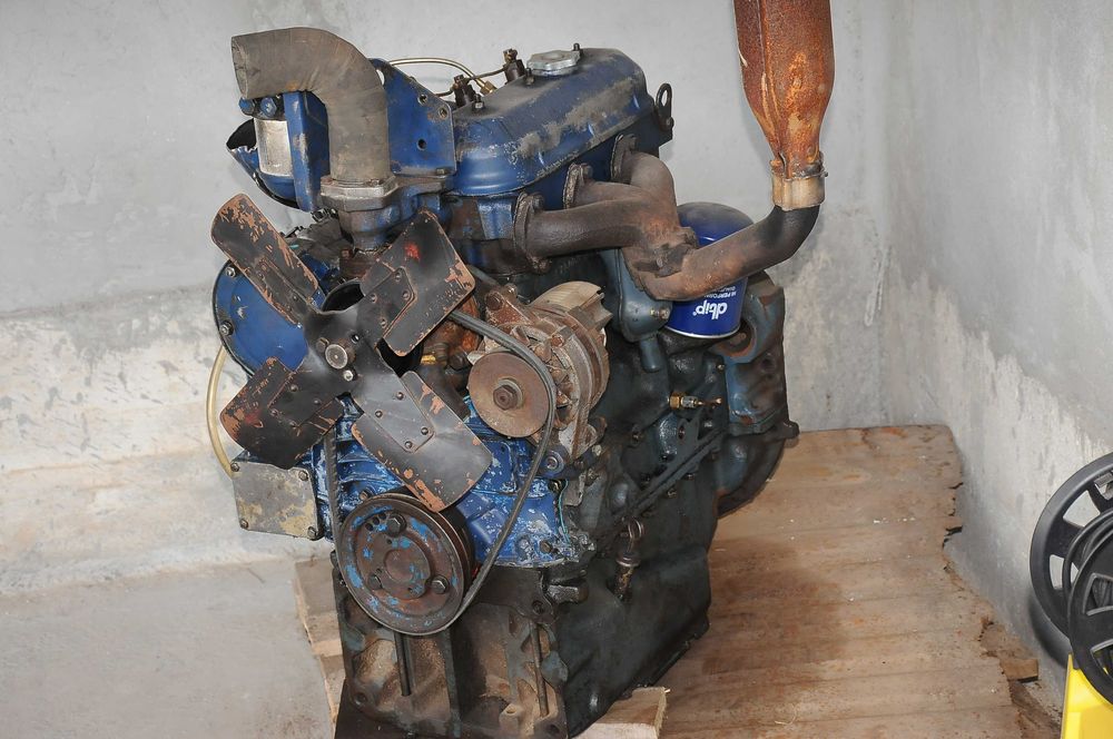 Motor tractor utb universal u445 cota ST, provenienta motostivuitor anul 1990