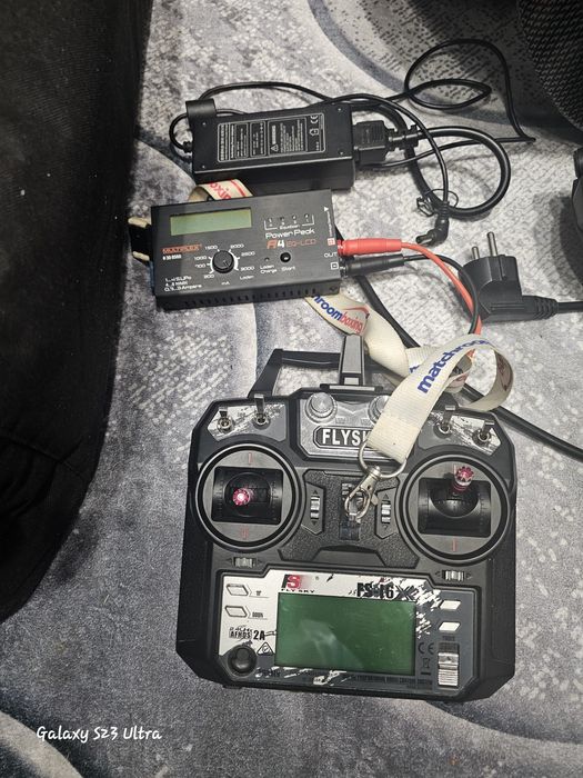 Лодка за захранка Carplounge RT 4