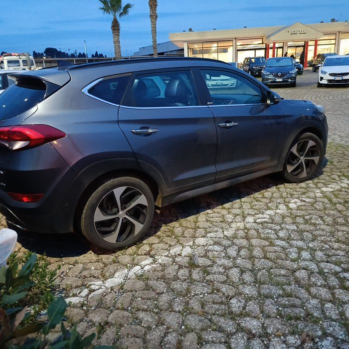 Hundai Tucson 2.0crdi 136ks 2016god -На части