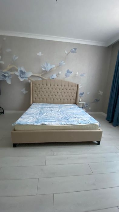 Спальный кровать