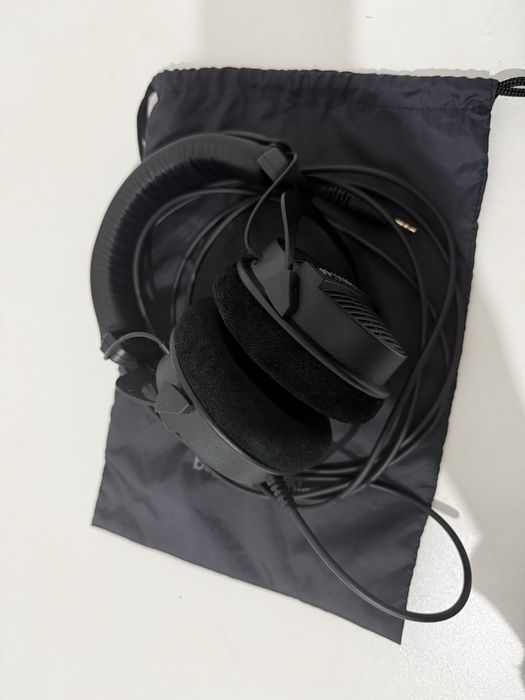 Наушники Beyerdynamic dt 990pro
