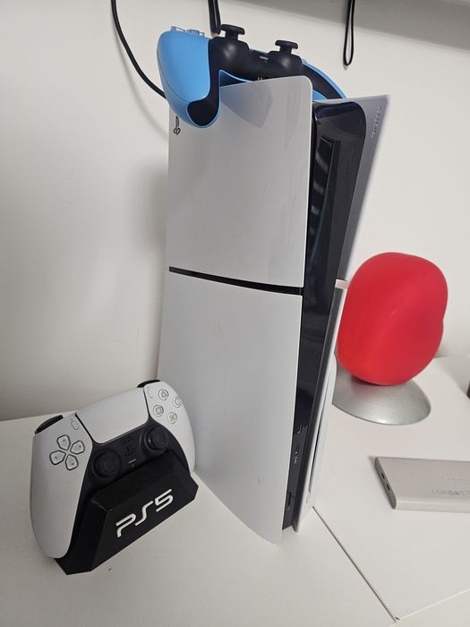 De vânzare Ps5 cu disk 1TB CFI-2026