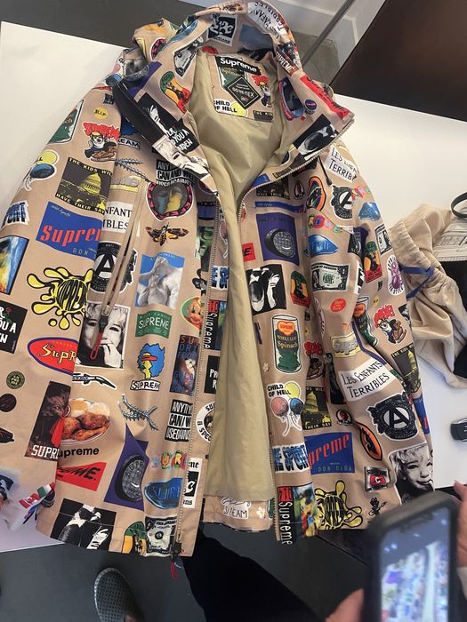 Supreme GORE-TEX Stickers Shell Jacket - SS21