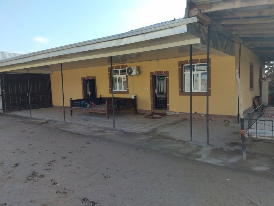 Uy sotiladi 15 sotix